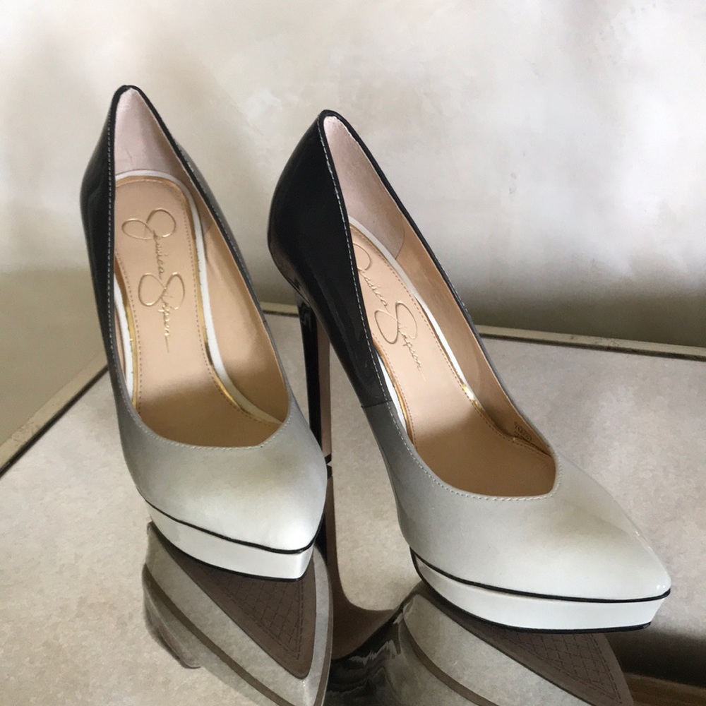 Women’s Jessica Simpson Ombré High heels sz 7